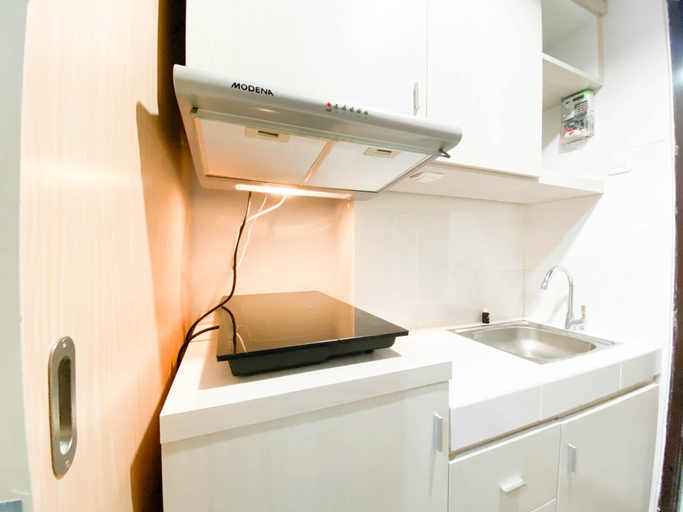 Others 4, Minimalist and Cozy 1BR The Alton Apartment By Travelio, Semarang