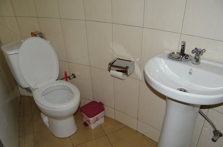 Bathroom 3
