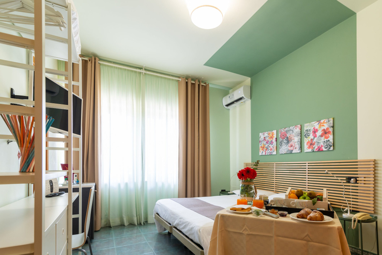 Bedroom 2, Villa Maria, Taranto