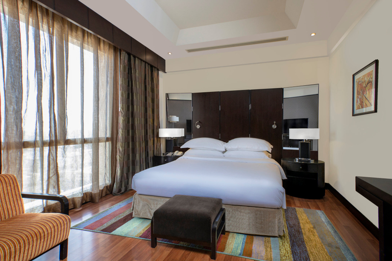 Bedroom 4, Crowne Plaza AL KHOBAR by IHG, Al Khobar