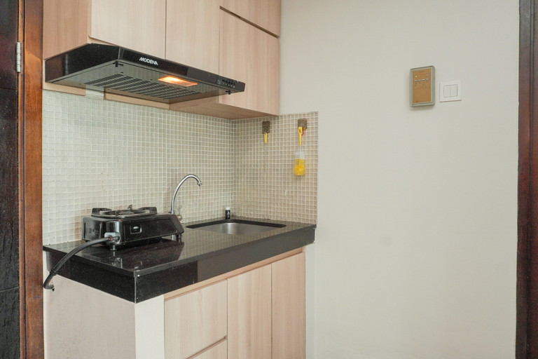 Others 3, Comfortable 1BR at Sky Terrace Apartment By Travelio, Jakarta Barat
