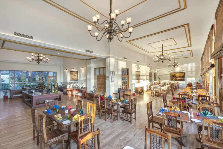 Food & Drinks 5, Club Mahindra Shimla, Shimla