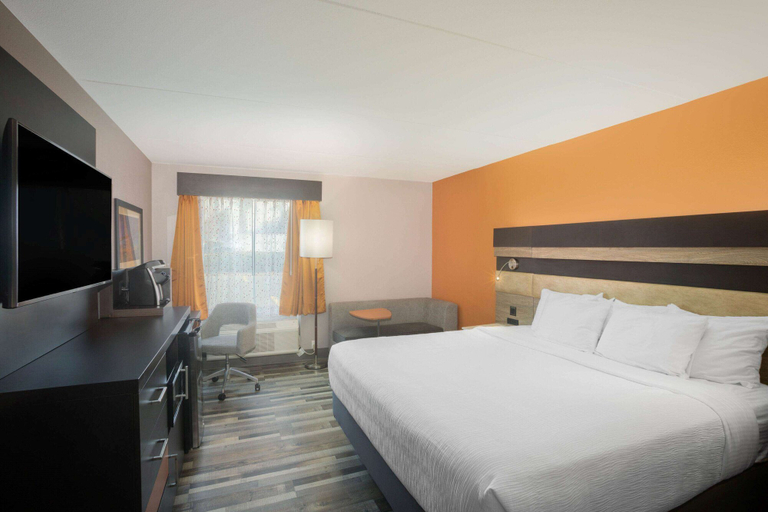 Bedroom 3, La Quinta Inn & Suites by Wyndham Branson, Taney