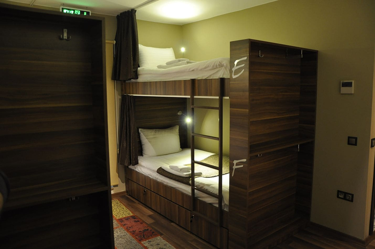 Bedroom 3, Juliet Rooms & Kitchen, Kadıköy