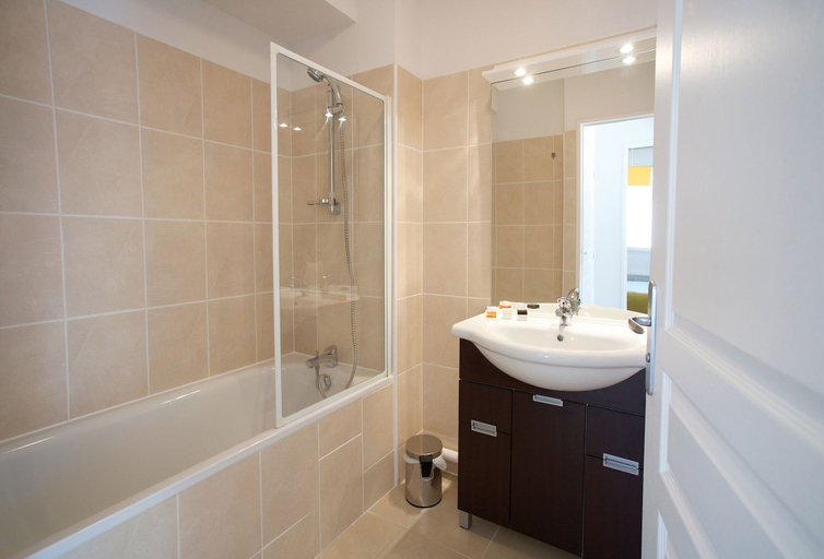 Bathroom 4, Résidence Lagrange Vacances Les Terrasses des Embiez, Var