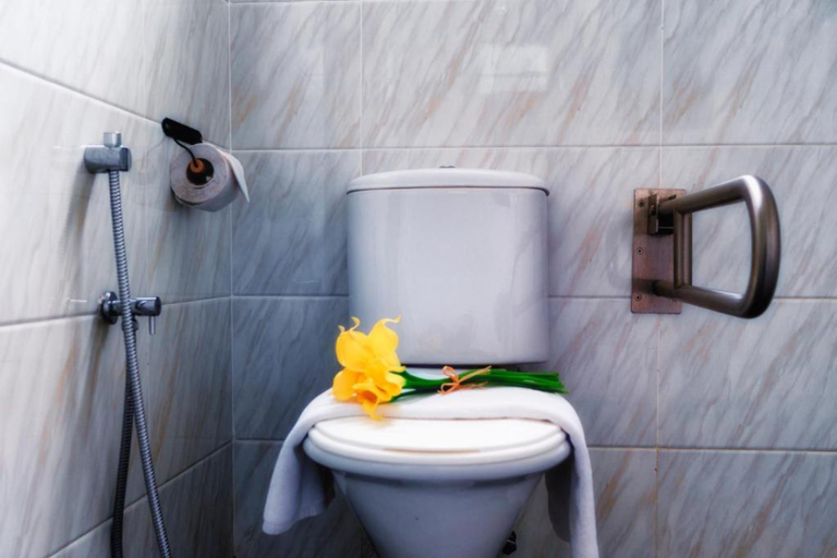Bathroom 5, Lighthouse Hotel & Shortstay, Petaling Jaya