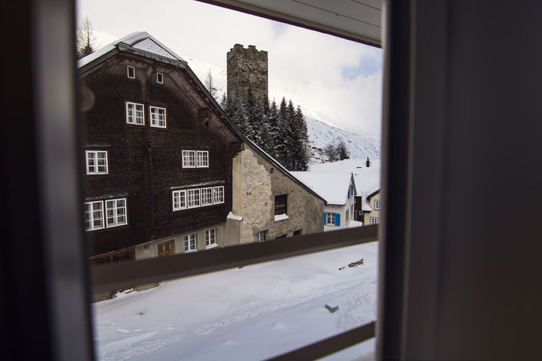 Others 4, Sust lodge, Uri