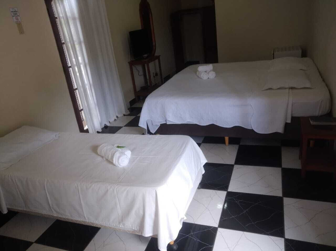 Bedroom 3, Pousada Thamalu 228, Parati