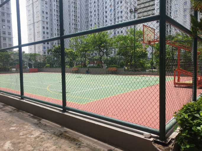 Exterior & Views 6
