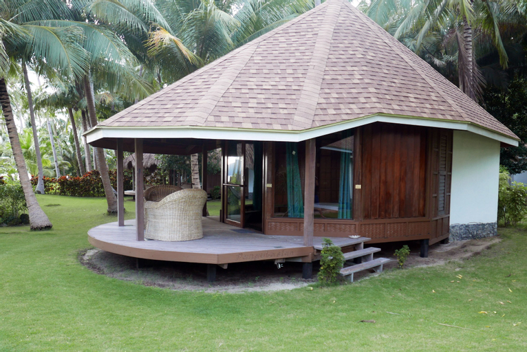 Exterior & Views 5