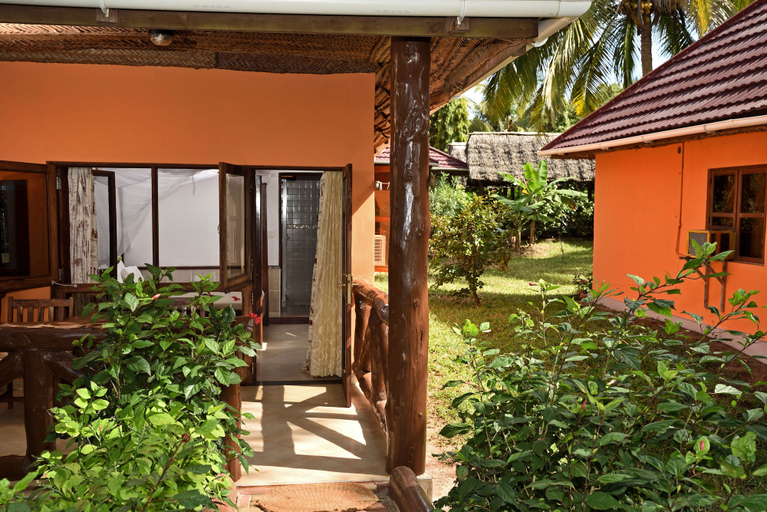 Exterior & Views 2, Mnarani Beach Cottages, Kaskazini 'A'