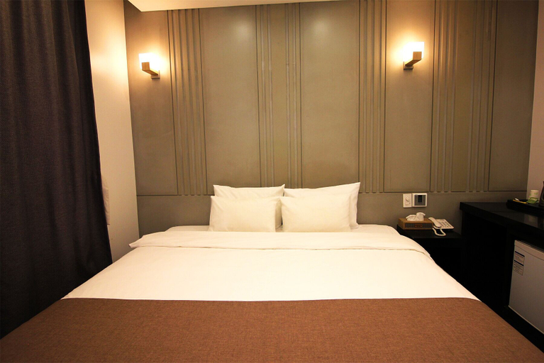 Bedroom 4, Seattle B Hotel, Yeonje
