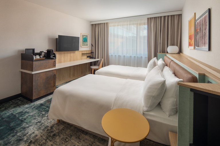 Bedroom 3, Crowne Plaza BUDAPEST by IHG, Budapesti