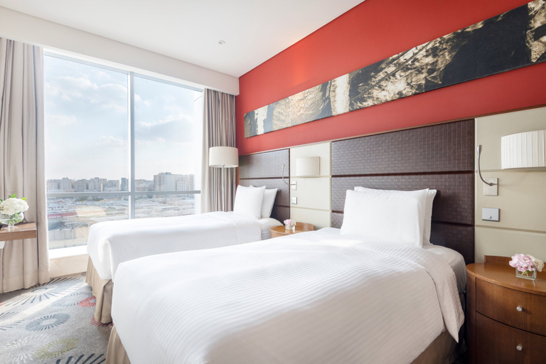 Bedroom 3, Crowne Plaza DOHA - THE BUSINESS PARK by IHG, Doha
