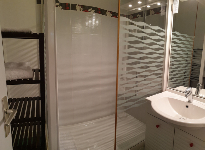 Bathroom 2, Hôtel le Rohan, Morbihan