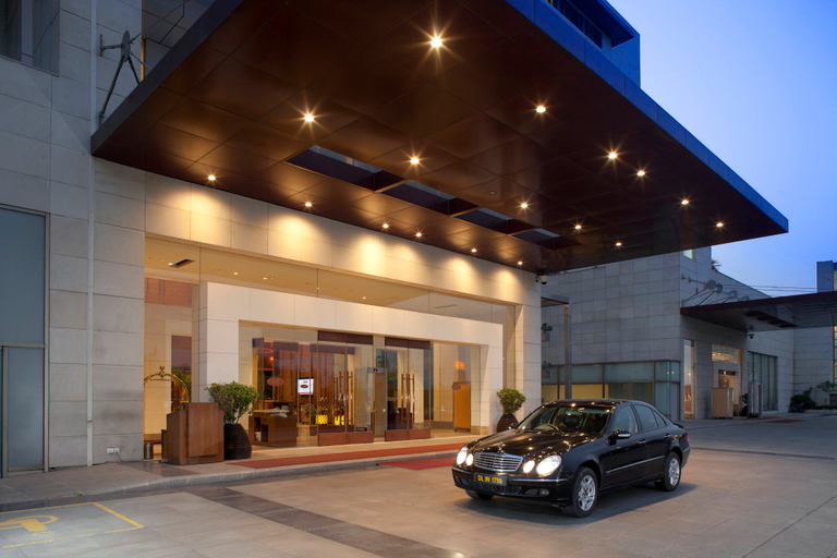 Exterior & Views 2, Crowne Plaza NEW DELHI OKHLA by IHG, Delhi