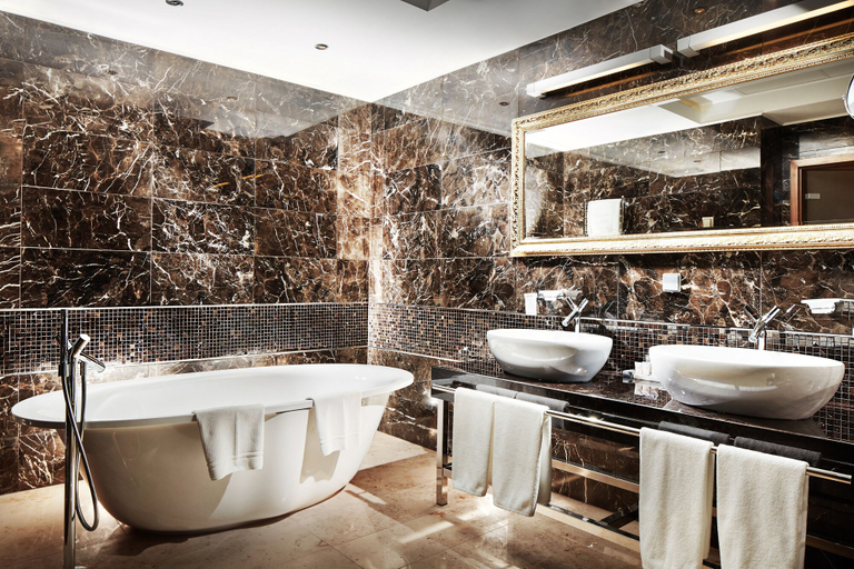 Bathroom 4, Victoria Hotel and SPA, Minsk