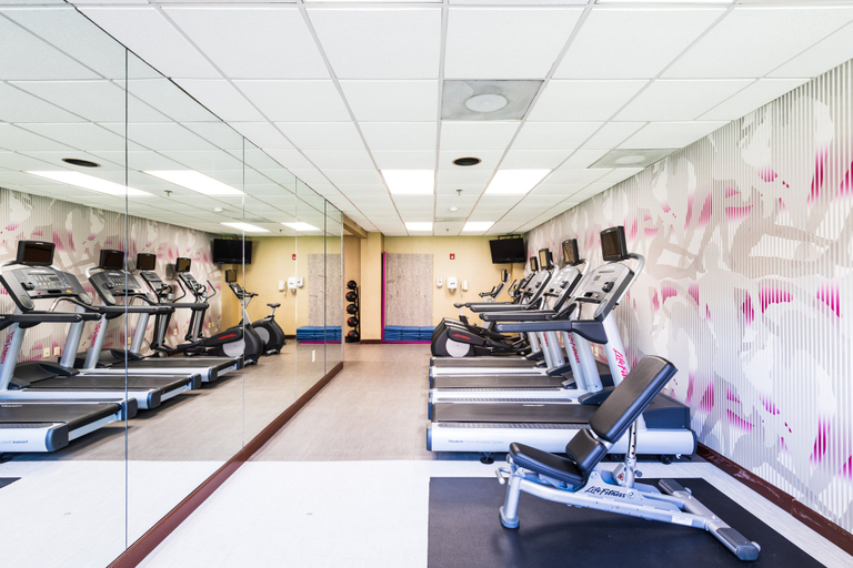 Others 4, Crowne Plaza EDISON by IHG, Middlesex