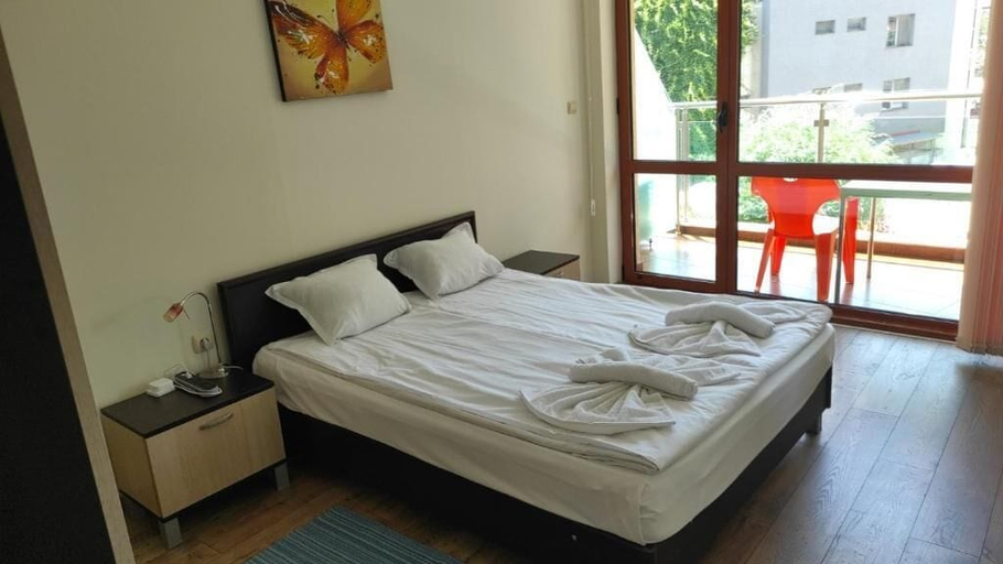 Bedroom 4, Marty's Beachfront Apartments, Nesebar