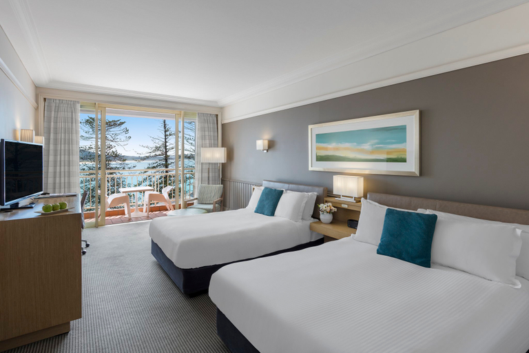 Bedroom 4, Crowne Plaza TERRIGAL PACIFIC by IHG, Gosford - East