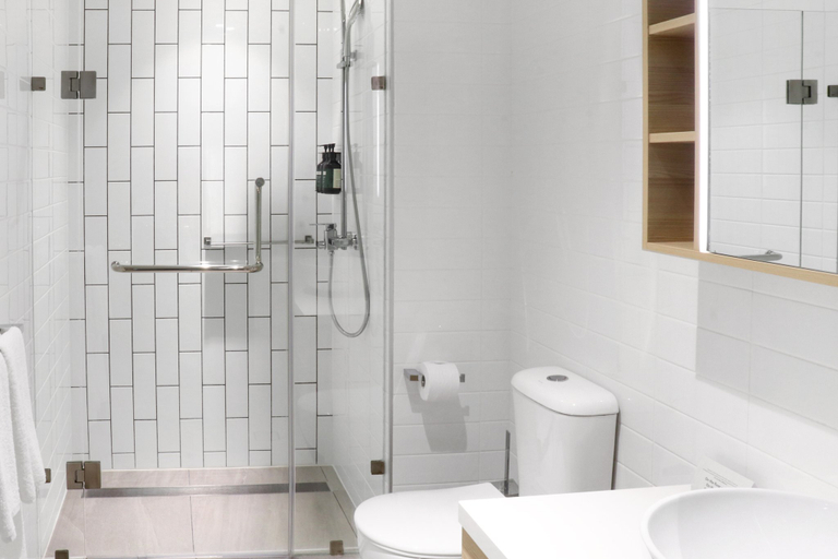 Bathroom 5, Crowne Plaza RESIDENCES PORT MORESBY by IHG, National Capital District