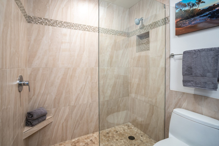 Bathroom 4, Luxurious Wailea Ocean Vistas, Maui