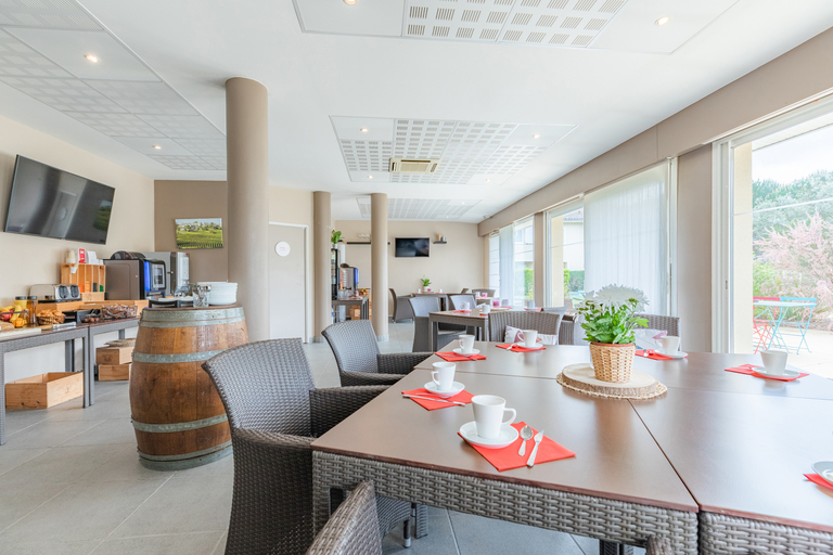 Food & Drinks 5, Appart'City Classic Bordeaux Saint Jean d'Illac, Gironde