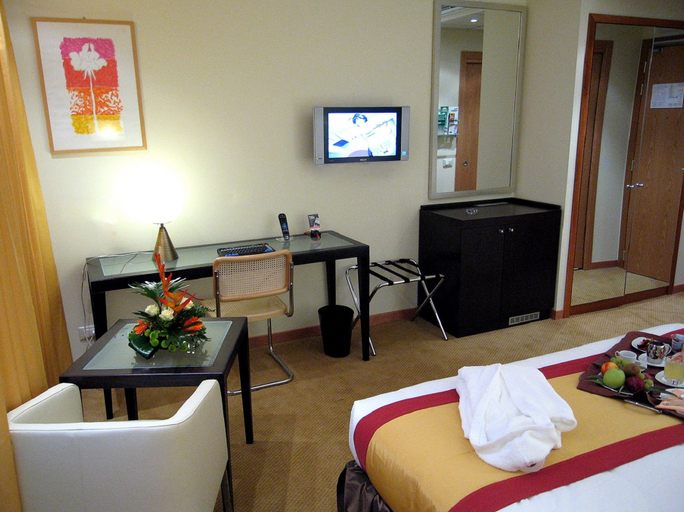 Bedroom 3, Crowne Plaza PADOVA by IHG, Padua