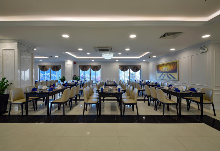 Food & Drinks 5, The Harmonia Hotel, Bình Sơn