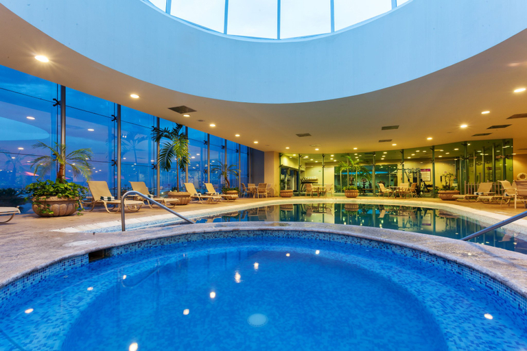 Sport & Beauty 2, Crowne Plaza TORREON by IHG, Torreón
