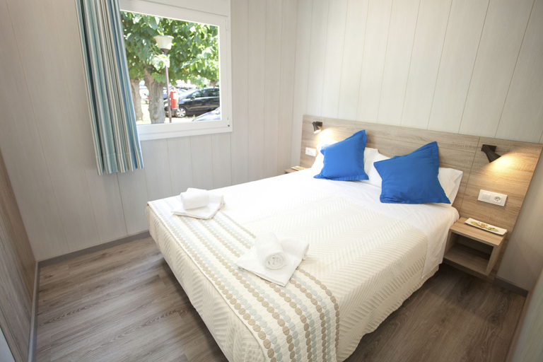 Bedroom 2, La Siesta Salou Resort & Camping, Tarragona
