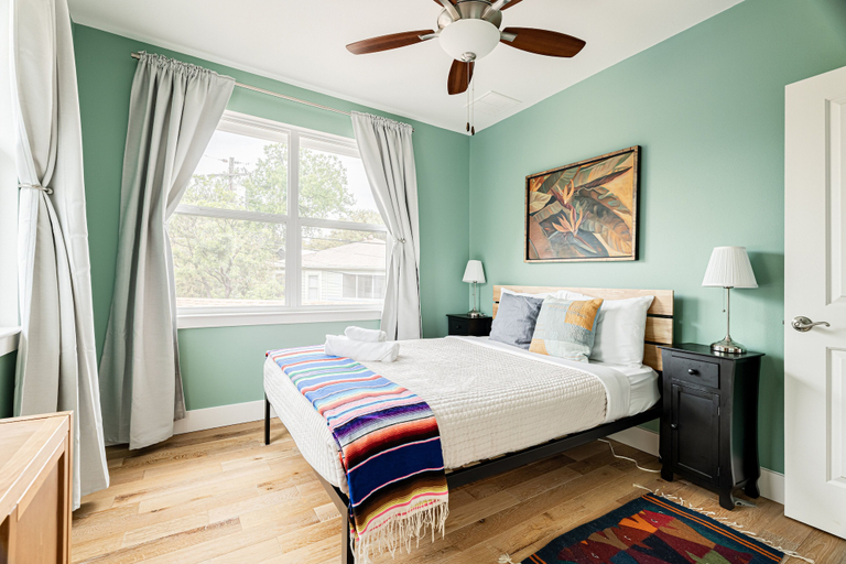 Bedroom 3, Vibrant Vista, Travis