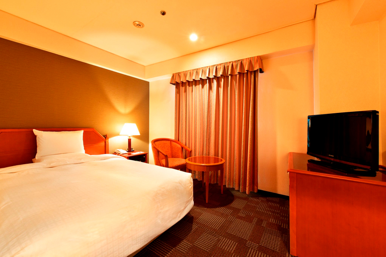 Bedroom 2, ANA Crowne Plaza NAGASAKI GLOVERHILL by IHG, Nagasaki