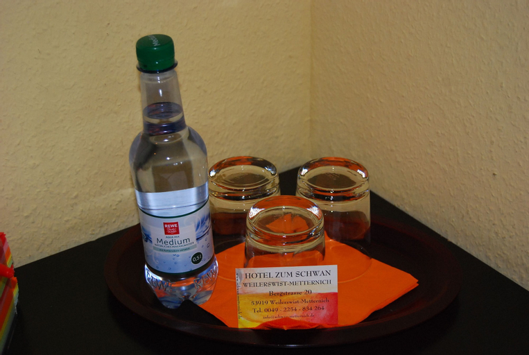 Food & Drinks