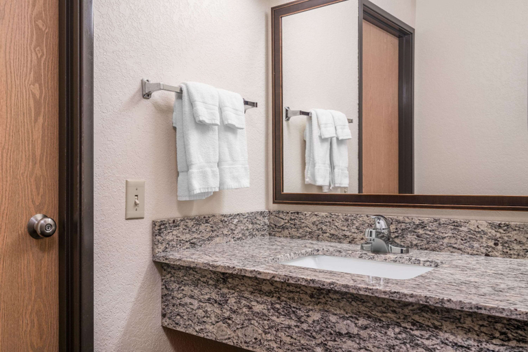 Bathroom 4, Americinn By Wyndham Worthington, Nobles