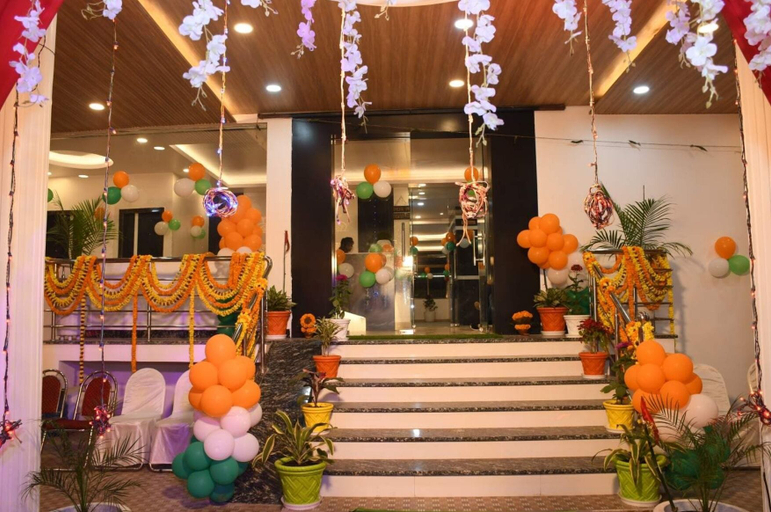 Exterior & Views 2, Hotel Ganga Kaveri, Varanasi
