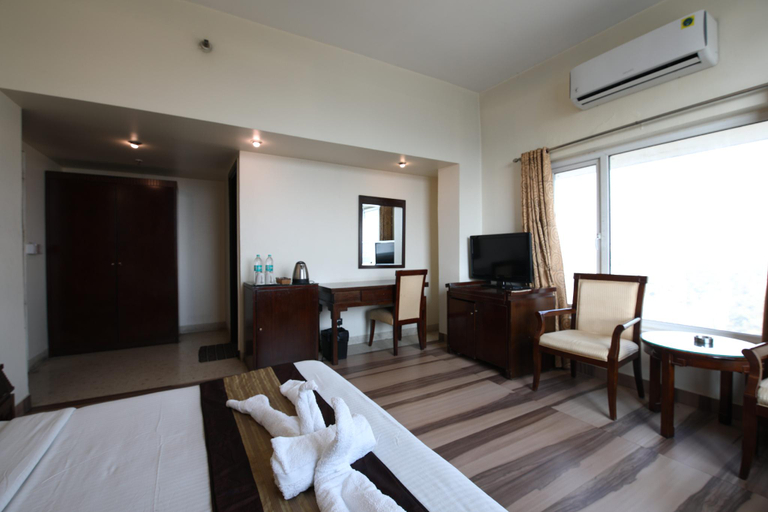 Others 2, Hotel Orange Pie, Gautam Buddha Nagar