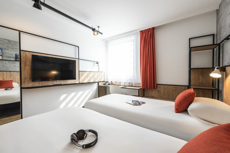 Bedroom 8