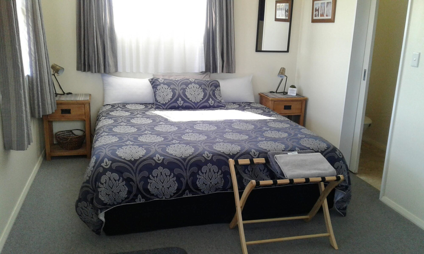 Bedroom 3, Sunset Accommodation, Buller