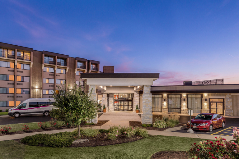 Exterior & Views