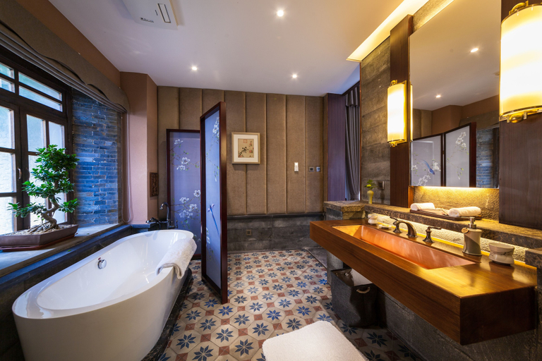 Bathroom 4, Silver Chest Boutique Hotel, Kunming