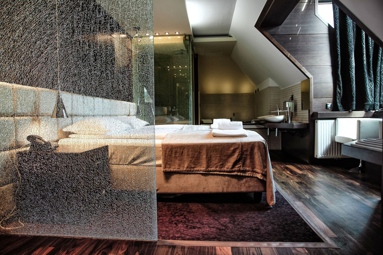 Bathroom 5, Hotel Lent, Maribor