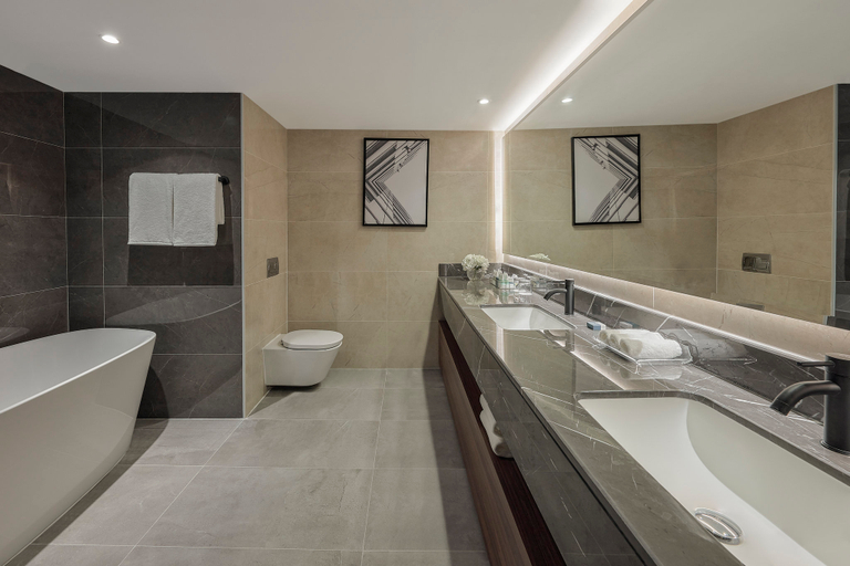 Bathroom 3, Crowne Plaza RIYADH PALACE by IHG, Riyadh
