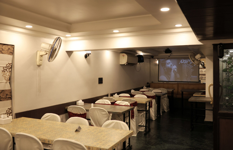 Food & Drinks 5, Signature Inn, Nagpur