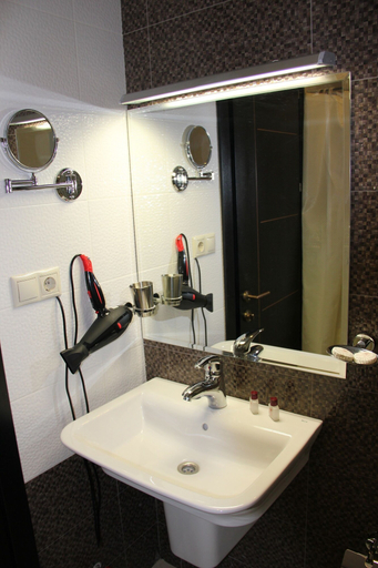 Bathroom 4, Hotel Villa Palace, Borjomi