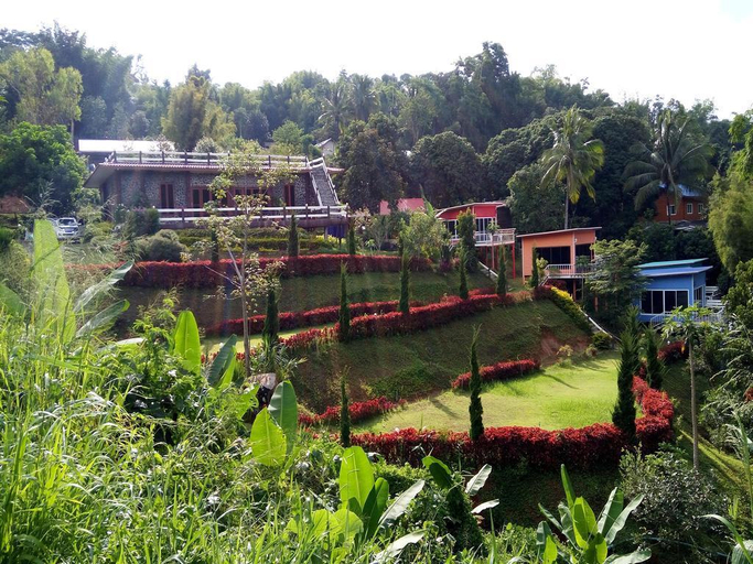 Others 2, Baan Chuthamanee, Khao Kho