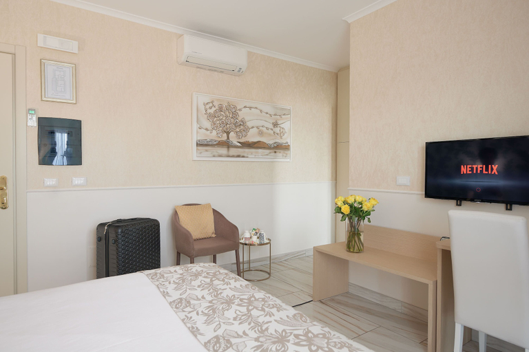 Bedroom 3, Rome Airport Inn, Roma