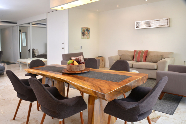 Dining Room 5