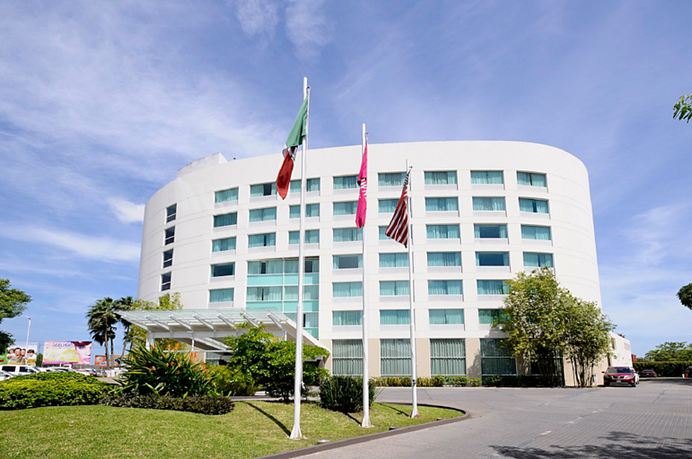 Exterior & Views 4, Crowne Plaza VILLAHERMOSA by IHG, Jalpa de Méndez