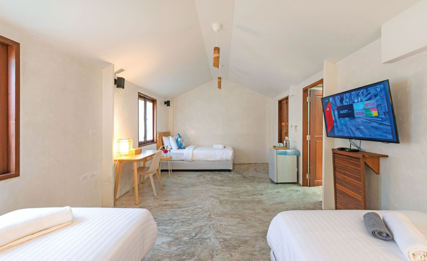 Bedroom 4, The Little White Bird Traveller Hostel, K. Ko Kut
